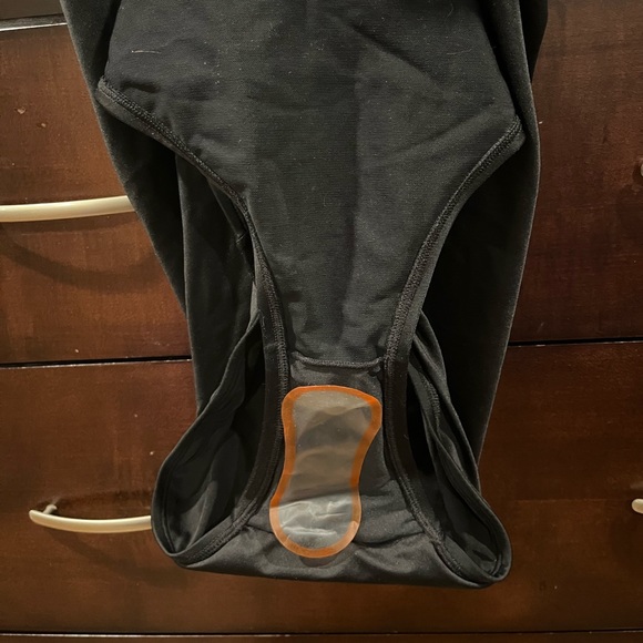 NWT shaping swimsuit - Picture 4 of 6